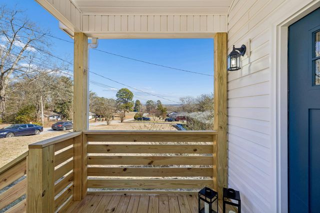 3836 Agawela Drive, Chattanooga, TN 37406