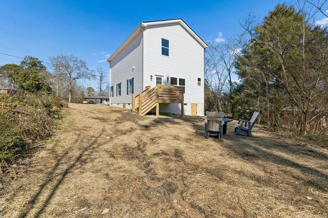 3836 Agawela Drive, Chattanooga, TN 37406