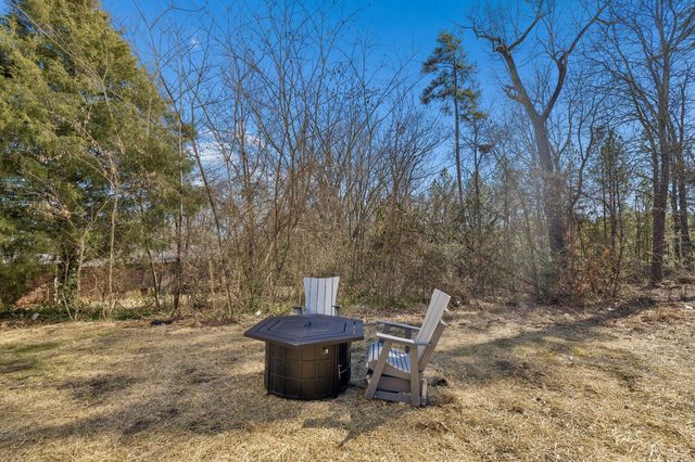 3836 Agawela Drive, Chattanooga, TN 37406