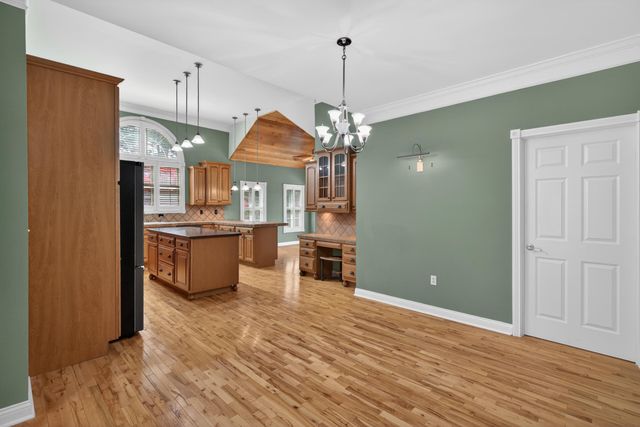 222 Ashton Oak Way, Winchester, KY 40391