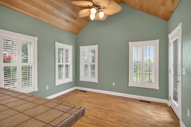222 Ashton Oak Way, Winchester, KY 40391