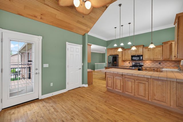 222 Ashton Oak Way, Winchester, KY 40391