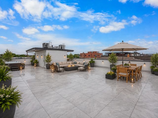 2640 N Bosworth Avenue PHS, Chicago, IL 60614