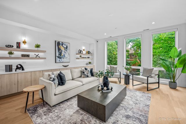 2640 N Bosworth Avenue PHS, Chicago, IL 60614