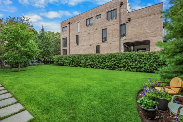 2640 N Bosworth Avenue PHS, Chicago, IL 60614