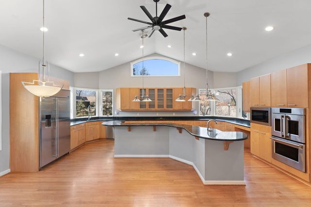 1841 Lambert Lane, Munster, IN 46321