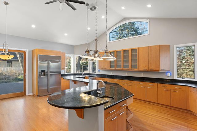 1841 Lambert Lane, Munster, IN 46321