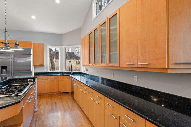 1841 Lambert Lane, Munster, IN 46321