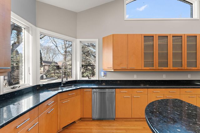 1841 Lambert Lane, Munster, IN 46321