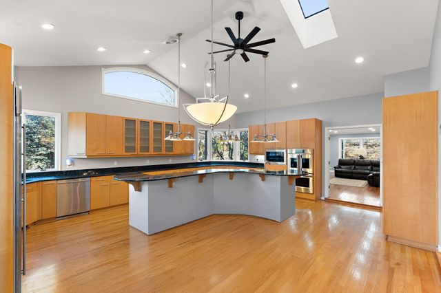 1841 Lambert Lane, Munster, IN 46321