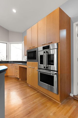 1841 Lambert Lane, Munster, IN 46321