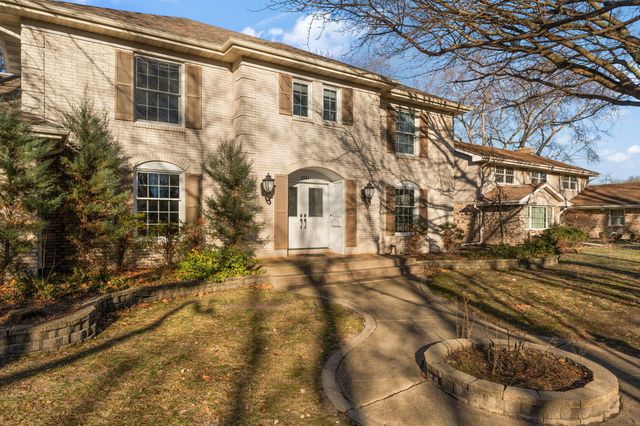 1841 Lambert Lane, Munster, IN 46321