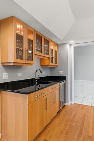 1841 Lambert Lane, Munster, IN 46321