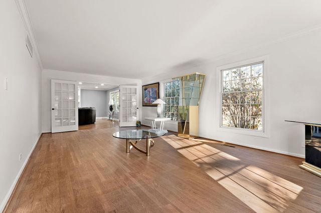 1841 Lambert Lane, Munster, IN 46321