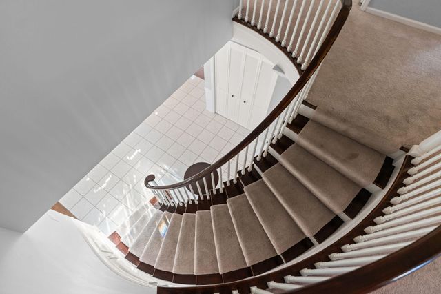 1841 Lambert Lane, Munster, IN 46321