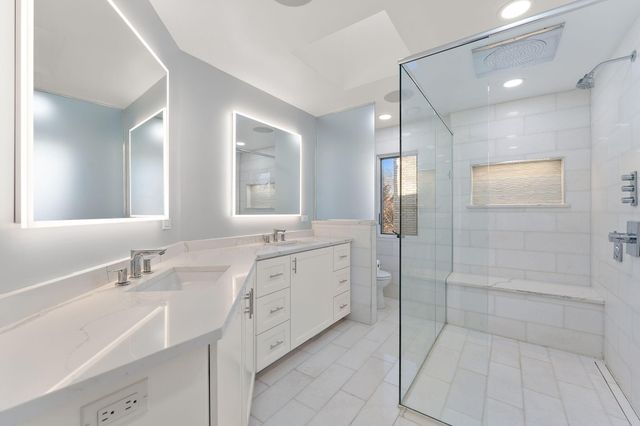 1841 Lambert Lane, Munster, IN 46321