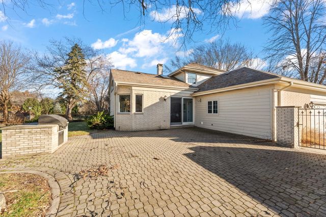 1841 Lambert Lane, Munster, IN 46321