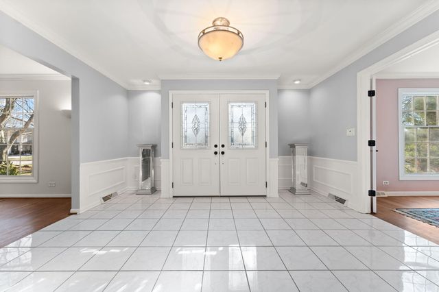 1841 Lambert Lane, Munster, IN 46321