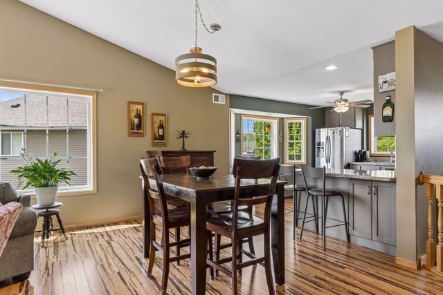 658 Lois Lane, Circle Pines, MN 55014