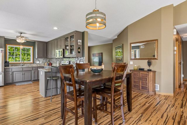 658 Lois Lane, Circle Pines, MN 55014