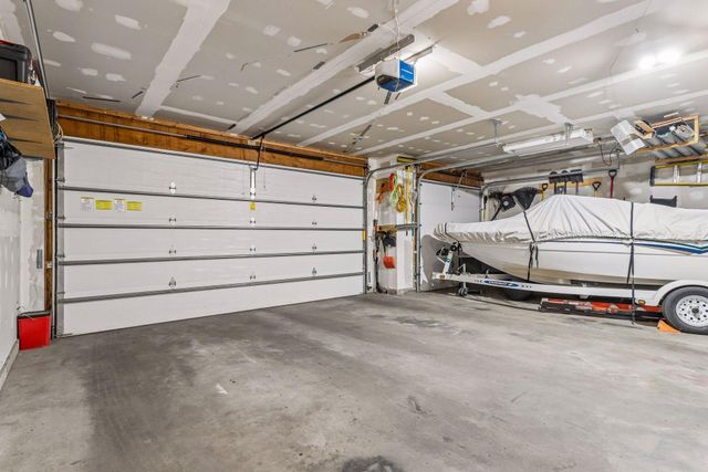 658 Lois Lane, Circle Pines, MN 55014