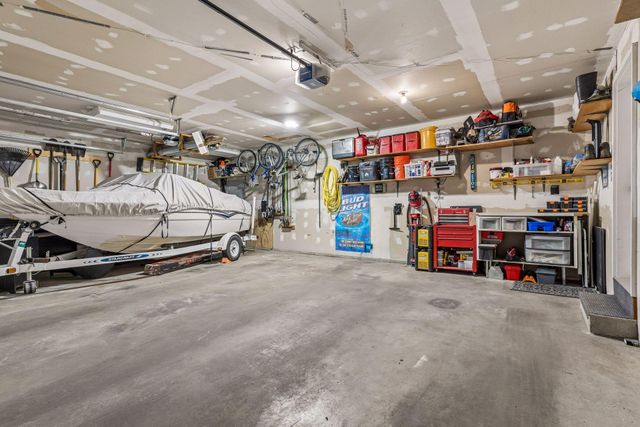 658 Lois Lane, Circle Pines, MN 55014
