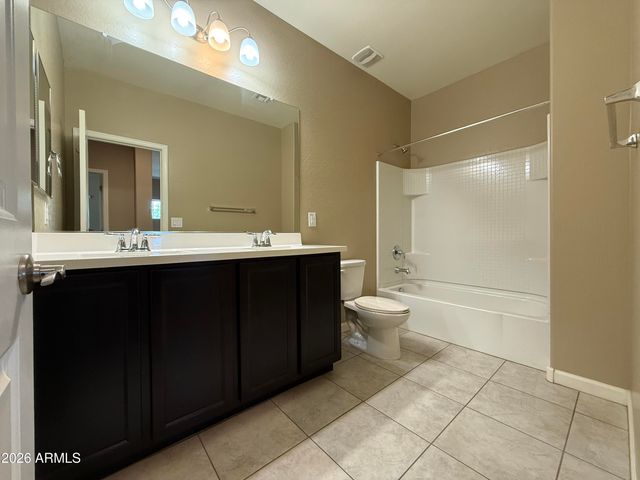 1367 S COUNTRY CLUB Drive 1087, Mesa, AZ 85210