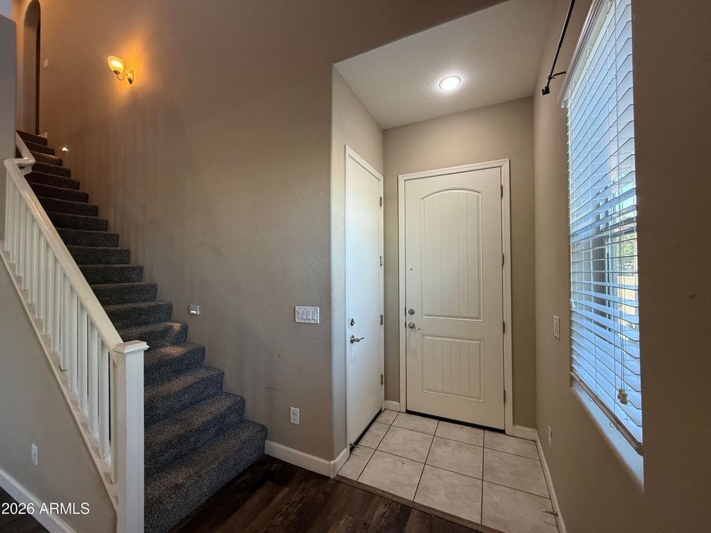 1367 S COUNTRY CLUB Drive 1087, Mesa, AZ 85210