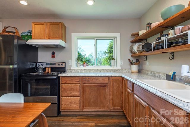 85 Cody Embler Road, Alexander, NC 28701