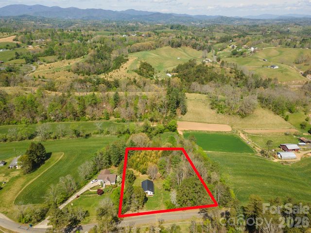 85 Cody Embler Road, Alexander, NC 28701