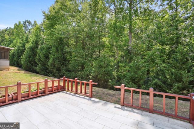 1400 Roswell Manor Circle, Roswell, GA 30076