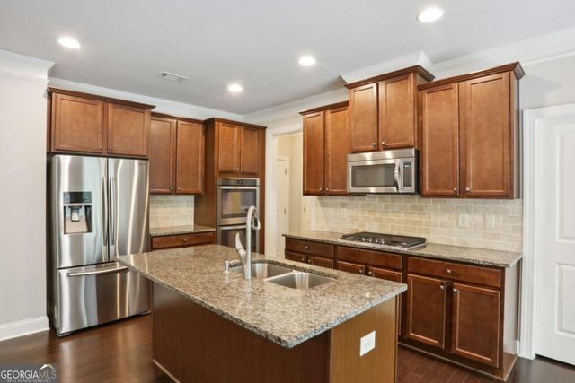 1400 Roswell Manor Circle, Roswell, GA 30076