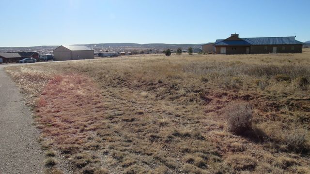 31 Mountain View Lane, Edgewood, NM 87015