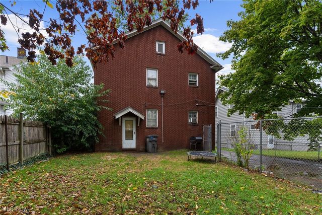 3401 Idlewood Avenue, Youngstown, OH 44511