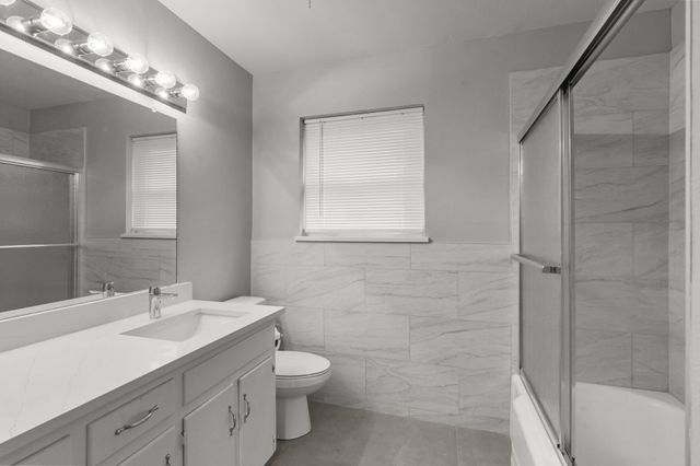 1021 Blue Lake Drive, Fort Worth, TX 76103