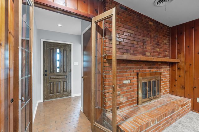 1021 Blue Lake Drive, Fort Worth, TX 76103