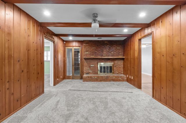 1021 Blue Lake Drive, Fort Worth, TX 76103