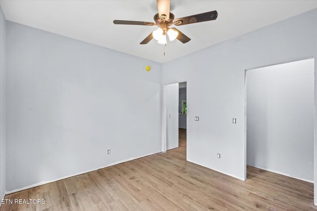 235 Estates Lake Drive, Crossville, TN 38571