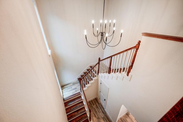 12 Wilson CIR, Wimberley, TX 78676