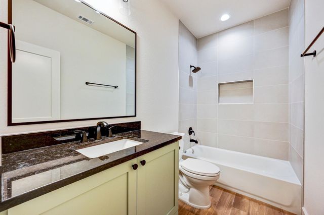 12 Wilson CIR, Wimberley, TX 78676
