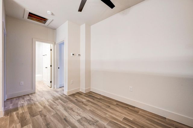 12 Wilson CIR, Wimberley, TX 78676