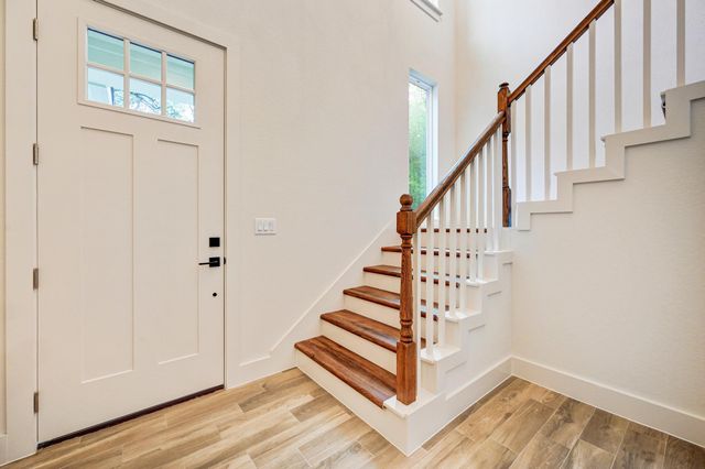 12 Wilson CIR, Wimberley, TX 78676