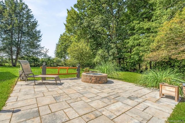 47 Stringham Road, Poughkeepsie, NY 12603