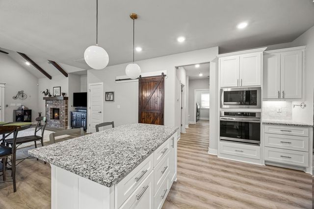 1626 S Price Avenue, Fayetteville, AR 72701