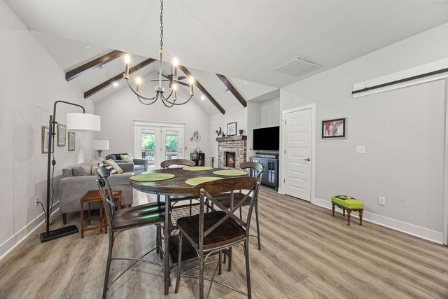 1626 S Price Avenue, Fayetteville, AR 72701