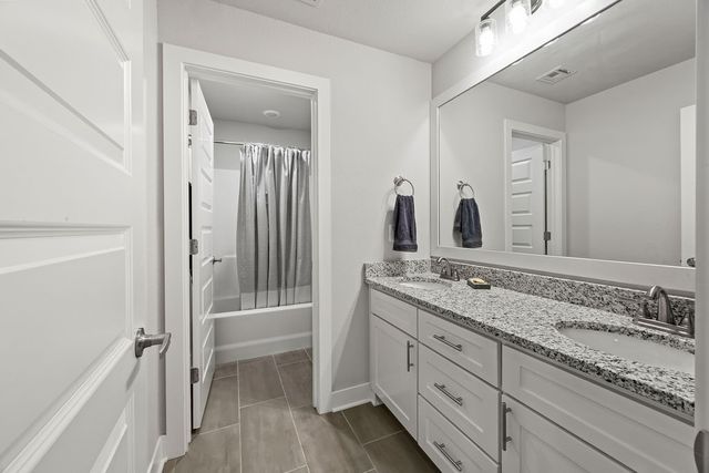 1626 S Price Avenue, Fayetteville, AR 72701