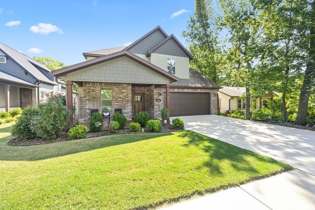 1626 S Price Avenue, Fayetteville, AR 72701