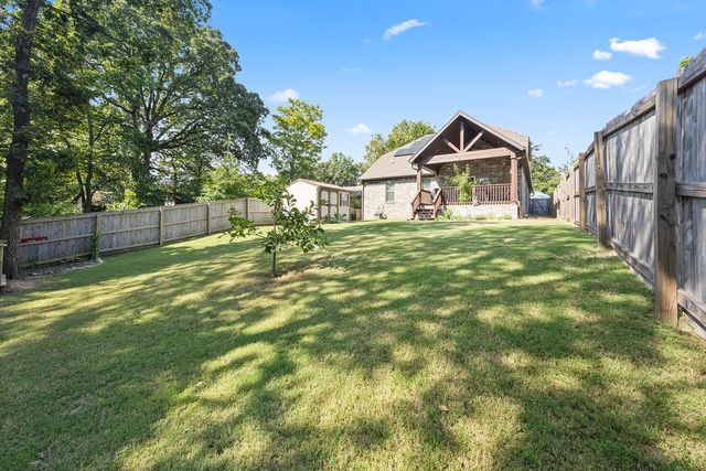 1626 S Price Avenue, Fayetteville, AR 72701