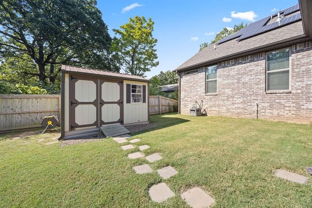 1626 S Price Avenue, Fayetteville, AR 72701