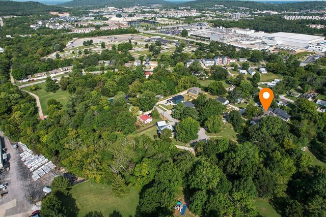 1626 S Price Avenue, Fayetteville, AR 72701